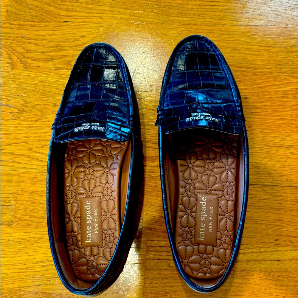 Kate Spade, size 8, Deck croc style in black shoes, in like new condition.